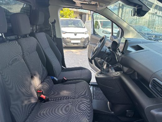 Opel Combo 1.5 D Ultimate XL fotoğraf 24