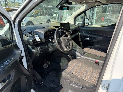 Opel Combo Life 1.5 D Ultimate fotoğraf 9
