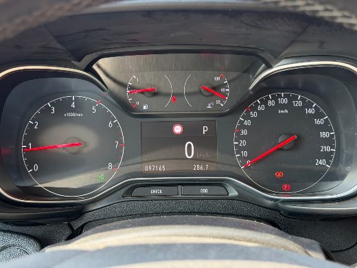 Opel Combo Life 1.5 D Ultimate fotoğraf 19