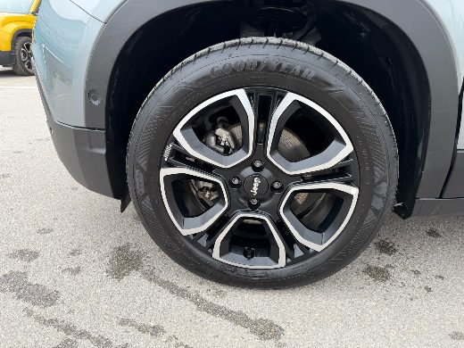 Jeep Avenger 1.2 Summit fotoğraf 8