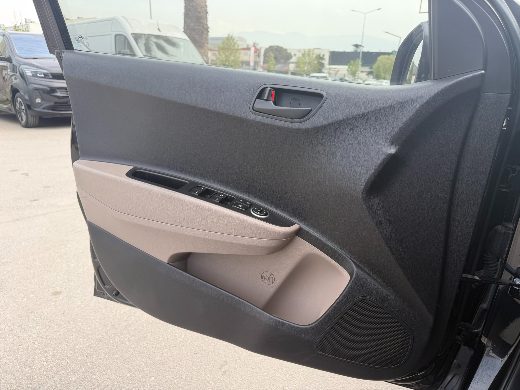Hyundai i10 1.0 D-CVVT Style fotoğraf 6