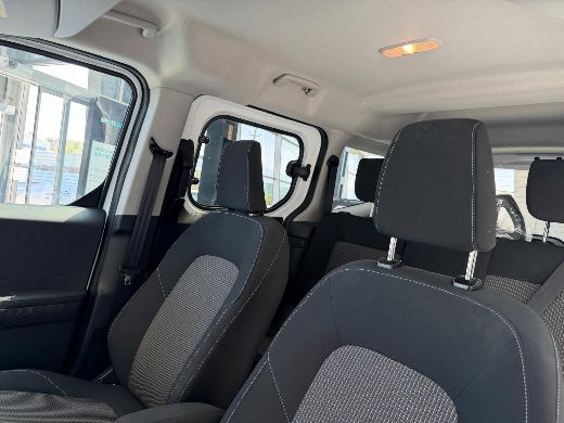 Ford Tourneo Courier 1.0 EcoBoost Deluxe fotoğraf 9